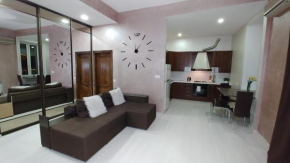 One bedroom. Luxery. 9 Kostelna str. Near Maidan